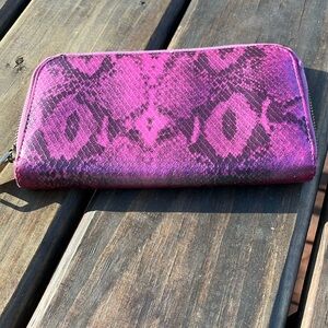 Fun Marc Jacob’s Pink/Purple Snake Print Women's Wallet